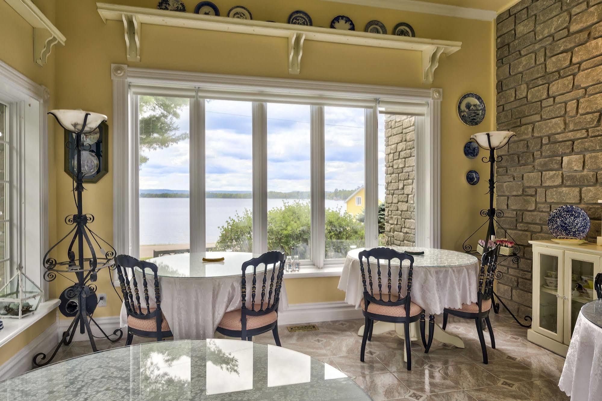 Greystone On Golden Lake Deacon ภายนอก รูปภาพ