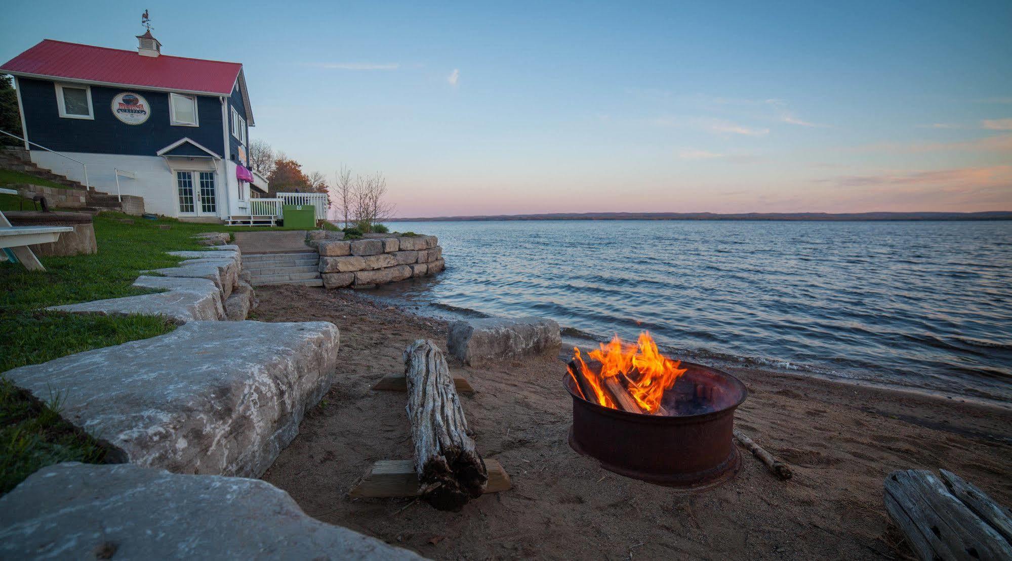 Greystone On Golden Lake Deacon ภายนอก รูปภาพ